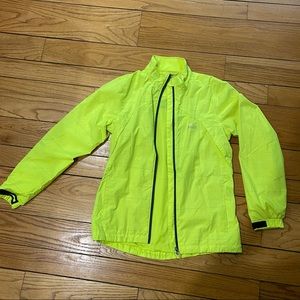 ASICS sport coat! Great for running! Size small!!